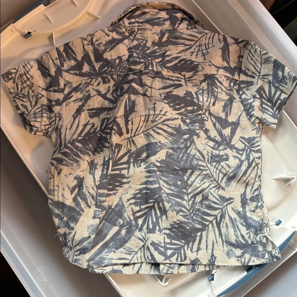 DKNY Baby Leaf Button Down Shirt and Shorts 2 piece set, Blue, 6 mos - like new